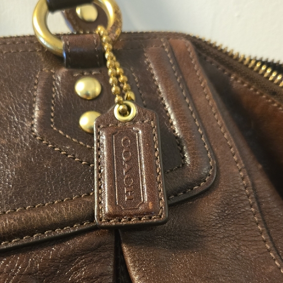 Coach Rich Brown Leather Shoulder Bag with Gold Accents - Picture 6 of 6